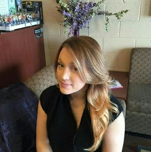 Meet your Posher, Julianna