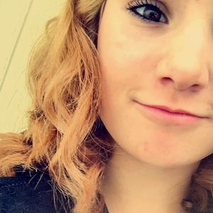 Meet your Posher, Mallory