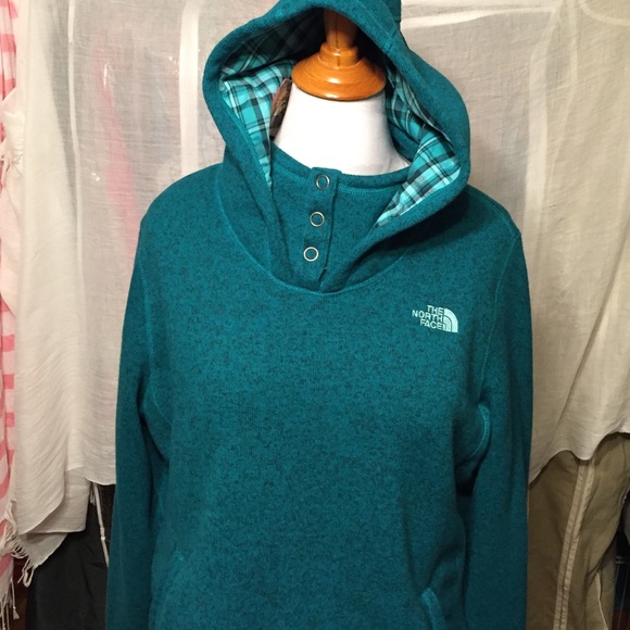 The North Face Tops - Evergreen hoody