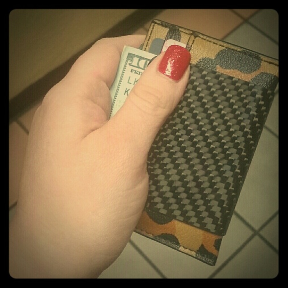 Carbon Fiber Money Clip W/ Coach Minimalist Wallet