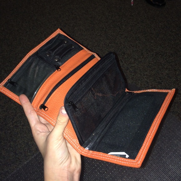 Wallet - Picture 4 of 4