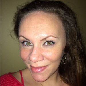 Meet your Posher, Shea