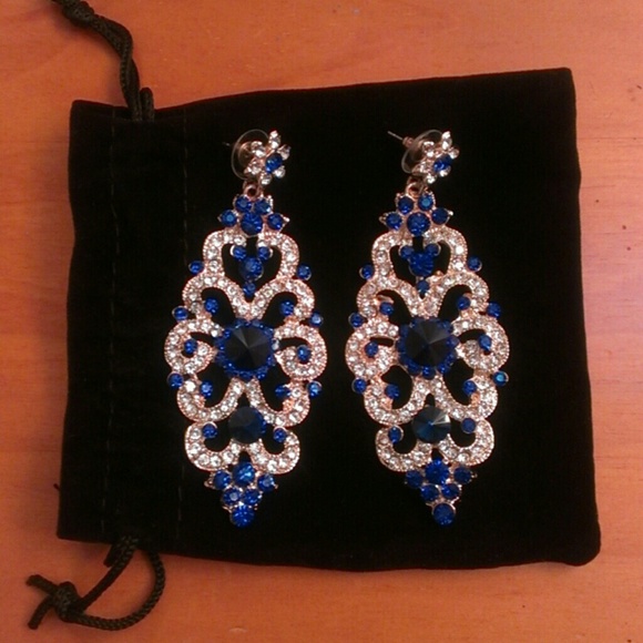 Chandelier earrings