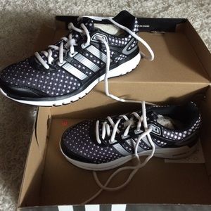 Women's Running Shoes