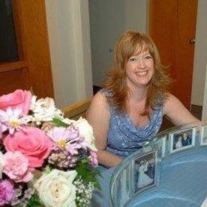 Meet your Posher, Deena