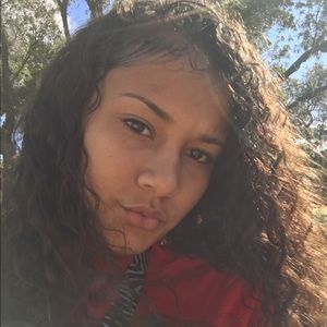 Meet your Posher, Breanna