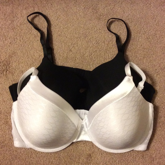 2 42D Bras ❤️