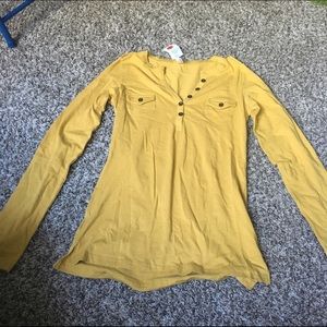 Yellow long sleeve shirts