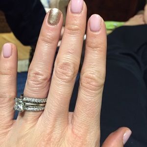 Meet your Posher, Casie