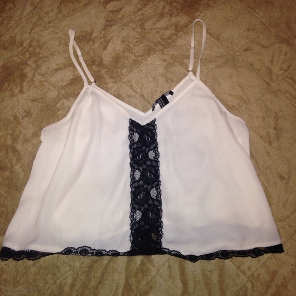 Lace tank top - Picture 1 of 1