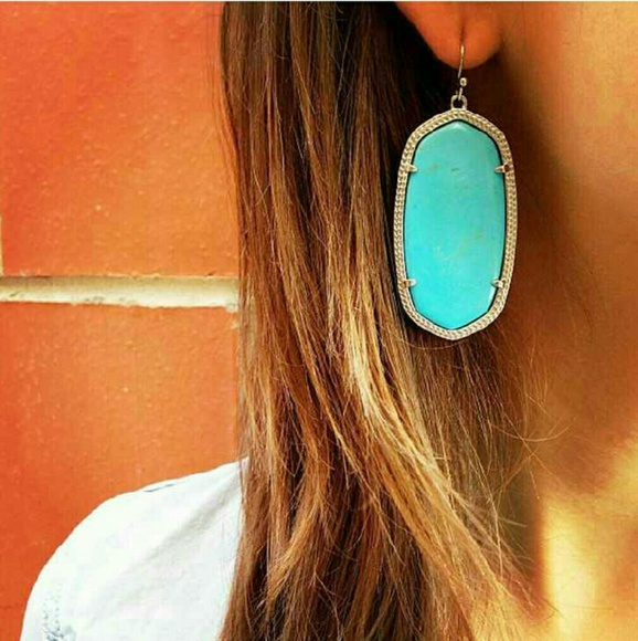 SOLD Kendra Scott Danielle - Picture 1 of 2