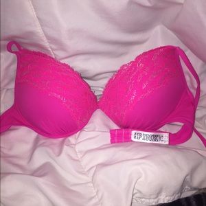 Pink push-up swim top, great condition