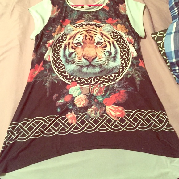 Oversized Tiger T-Shirt 🐯
