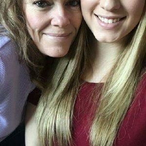 Meet your Posher, Jolie