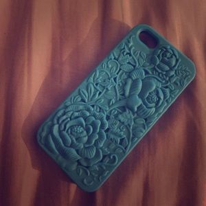 Rubber Floral iPhone 5s case