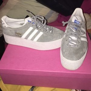 Adidas gazelle...
