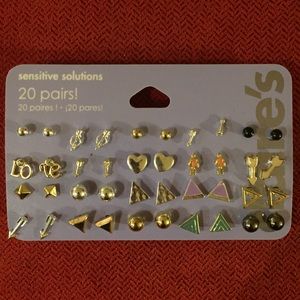Set of Earrings