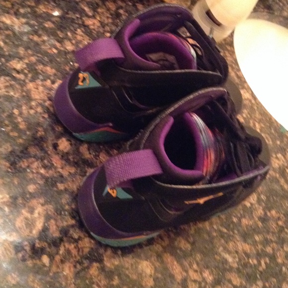 Retro 7a purple courts