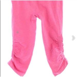 Sweet pink Lululemon crops !