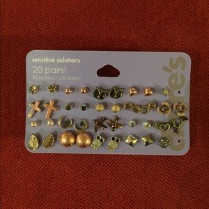 Set of Earrings