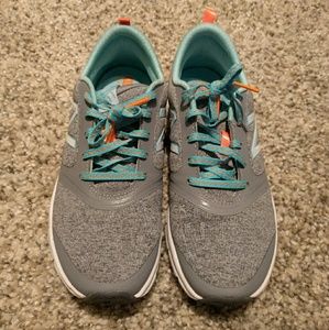 New Balance Women's  711