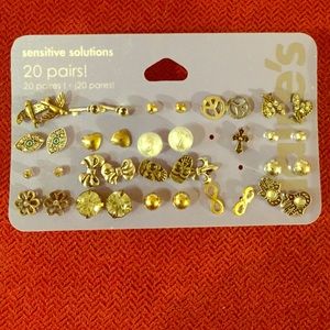 Set of Earrings