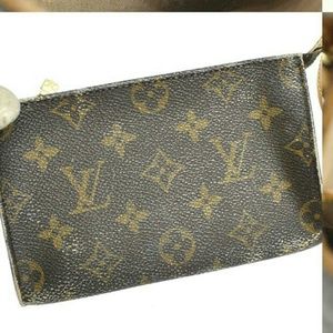 LOUIS VUITTON PM BUCKET BAG POUCHETTE