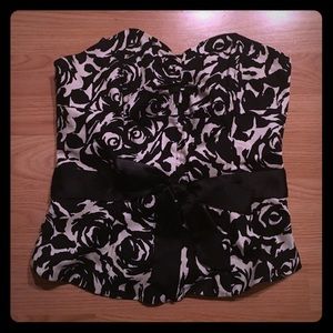 Black and white strapless