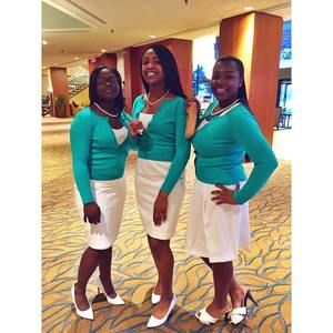 Meet your Posher, Mia