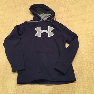 Under Armour sweatshirt