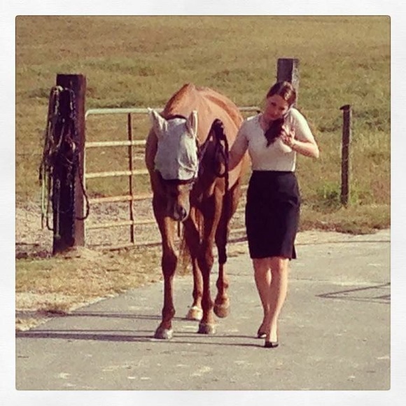 Meet your Posher, Kristen - Picture 1 of 1