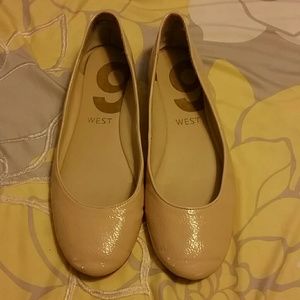 Nude Nine West flats