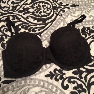 NWOT Victoria's Secret 34D Bra
