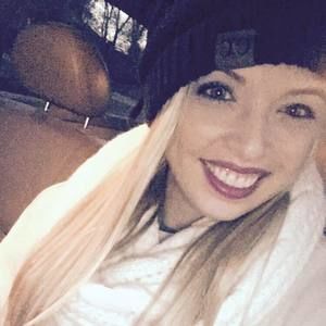 Meet your Posher, Alexis