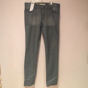 Gray skinny jeans and leather