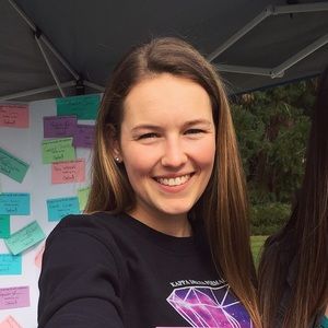 Meet your Posher, Natalie