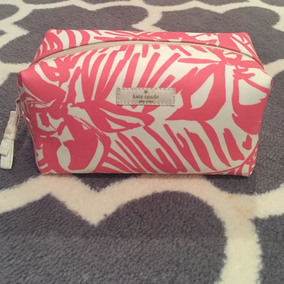 kate spade Handbags - Kate Spade Medium Davie Cosmetic