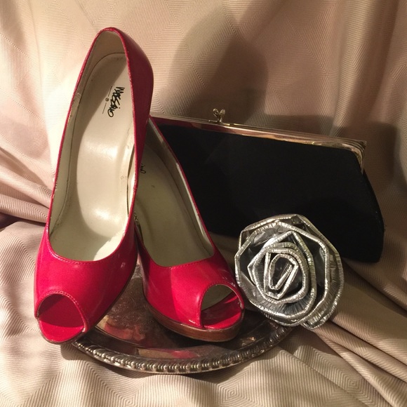 Mossimo Red Patent Leather Platform Pumps