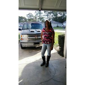 Meet your Posher, Nakilla