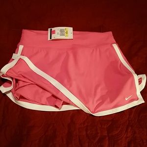 NWT Womans Nike Tennis skirt/shorts
