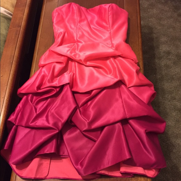 Strapless pink ombre dress
