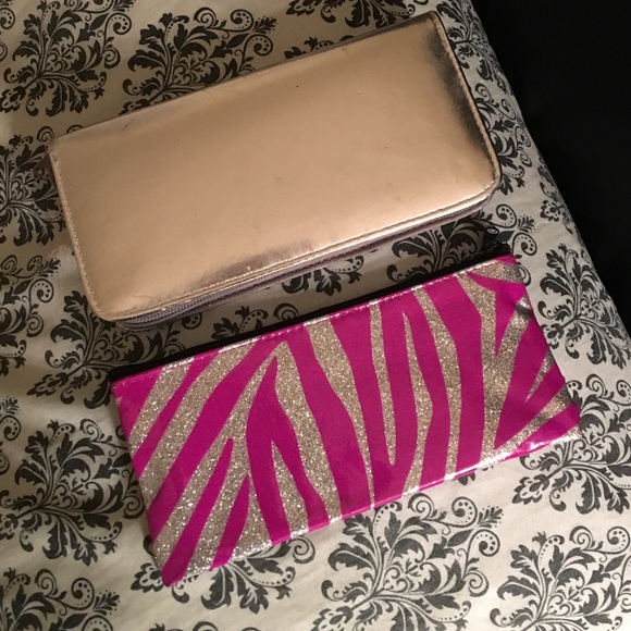 Makeup bag