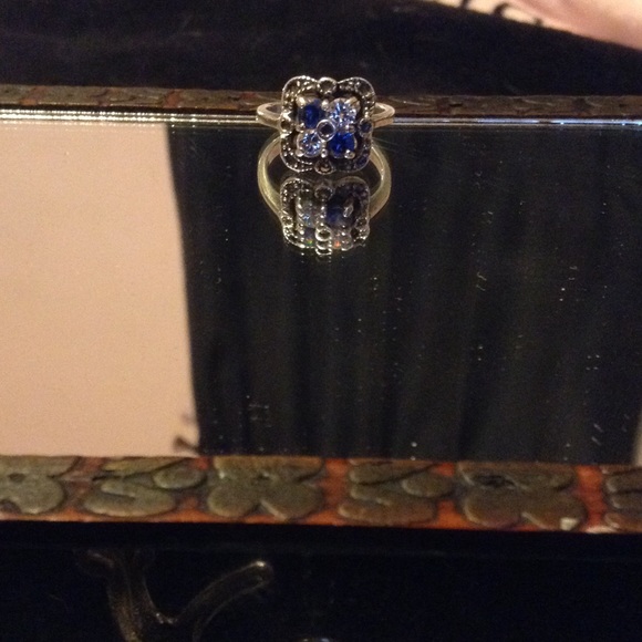 SS 925 White Sapphire & Blue Sapphire Ring. OBO