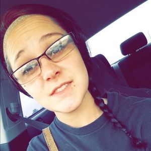 Meet your Posher, Kara