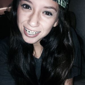 Meet your Posher, Monique