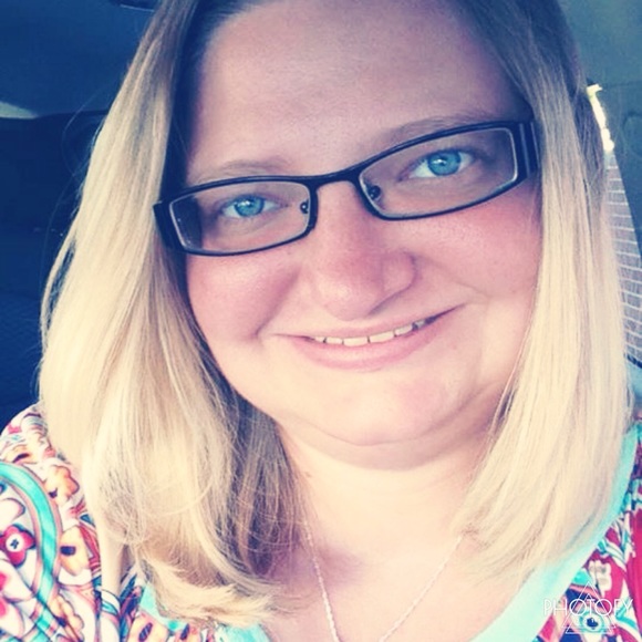Meet your Posher, Stacy
