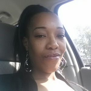 Meet your Posher, Janelle