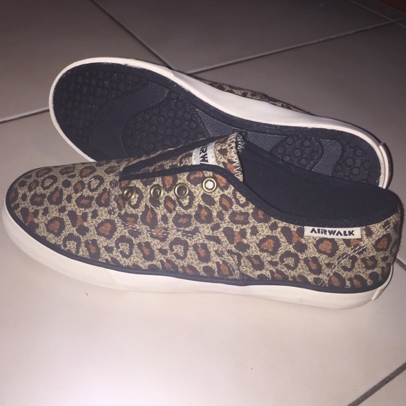 brand new airwalk shoes