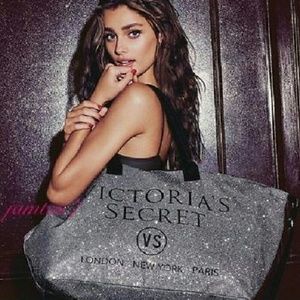 Victoria Secret Weekender Bag UNOPENED