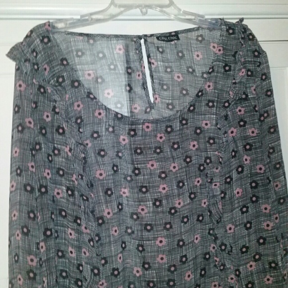 City Chic 24W, Blouse. City Chic XXL fits 24W